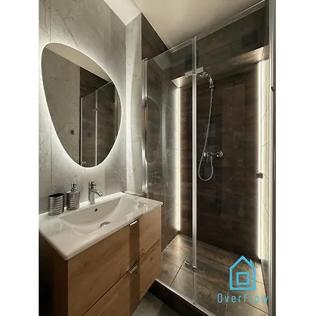 Rum i privatbostad Scooby Doo 10 Min To Old Town Gdansk,pkp & Shopping Mall Gdańsk