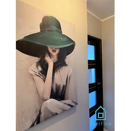 Scooby Doo 10 Min To Old Town Gdansk,pkp & Shopping Mall *